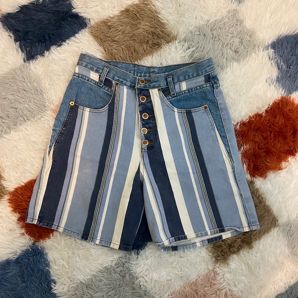 L.E.I striped button up shorts